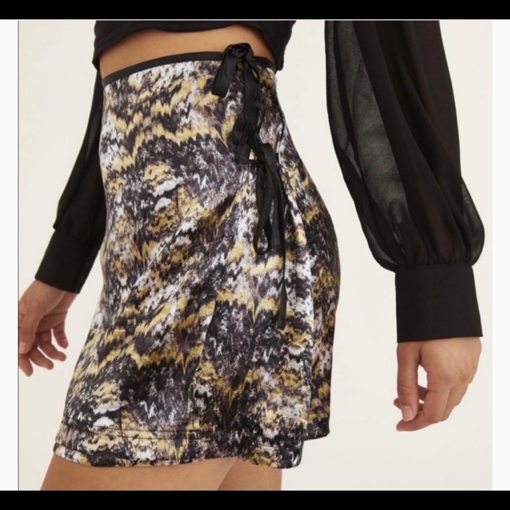 URBAN OUTFITTERS PARIS SATIN WRAP MINI SKIRT